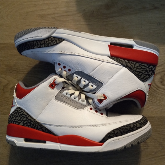 Jordan Other - Jordan 3s (fire red)